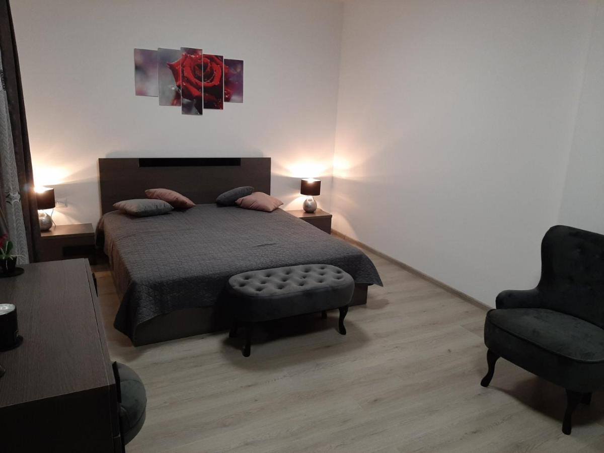 Апаратамент Deluxe1 Apartment Saints Constantine and Helena Exterior photo